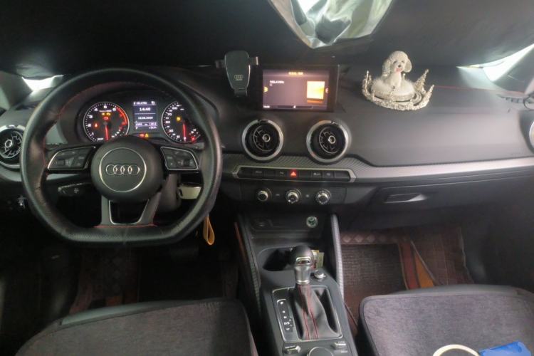 Used Audi Q2L 2024 Updated 35TFSI Progressive Dynamic Edition Center Console