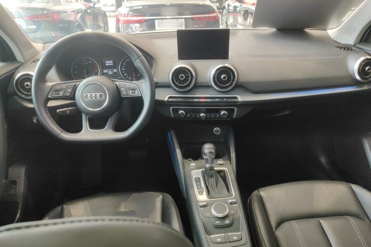 Used Audi Q2L 2024 35TFSI Fashionable and Dynamic Edition Center Console