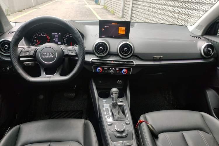 Used Audi Q2L 2024 35TFSI Fashionable and Dynamic Edition Center Console