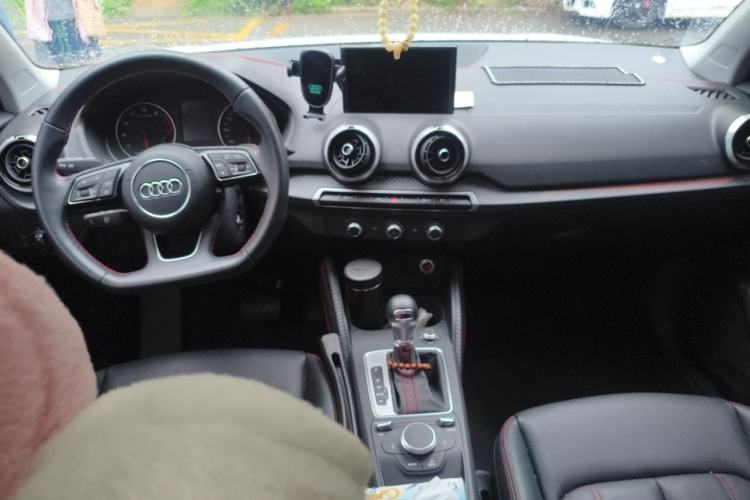 Used Audi Q2L 2024 35TFSI Ambition Dynamic Edition Center Console