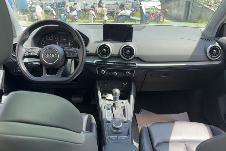 Used Audi Q2L 2024 35TFSI Fashionable and Dynamic Edition Center Console