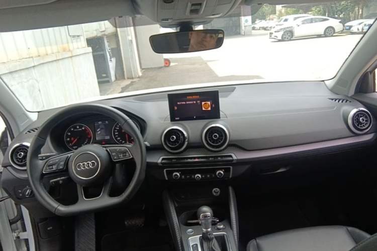 Used Audi Q2L 2024 35TFSI Fashionable and Dynamic Edition Center Console
