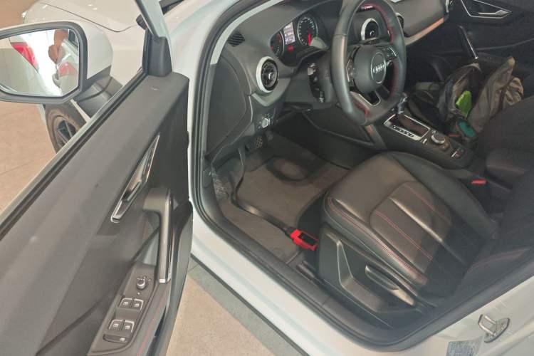 Used Audi Q2L 2024 35TFSI Ambition Dynamic Edition Driver Seat