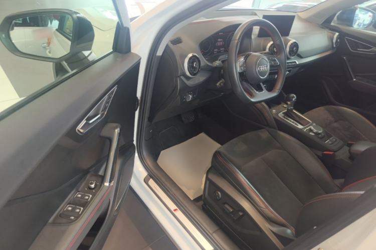 Used Audi Q2L 2024 35TFSI Luxury Dynamic Edition Driver Seat