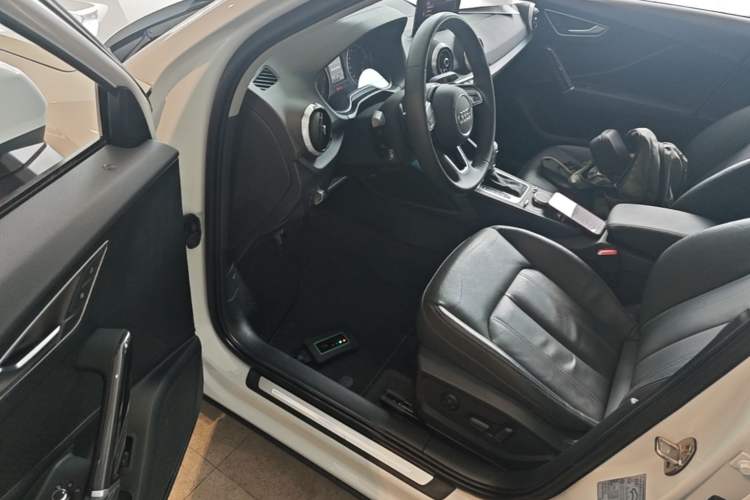 Used Audi Q2L 2024 35TFSI Fashionable and Elegant Version Driver Seat
