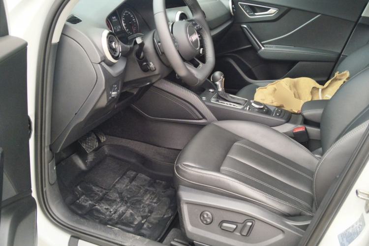 Used Audi Q2L 2024 35TFSI Fashionable and Dynamic Edition Driver Seat