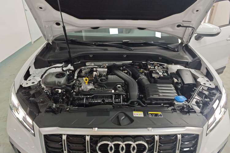Used Audi Q2L 2024 35TFSI Fashionable and Elegant Version Engine Bay