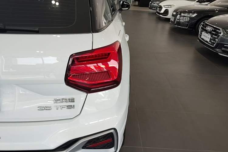Used Audi Q2L 2024 35TFSI Fashionable and Dynamic Edition Exterior 3