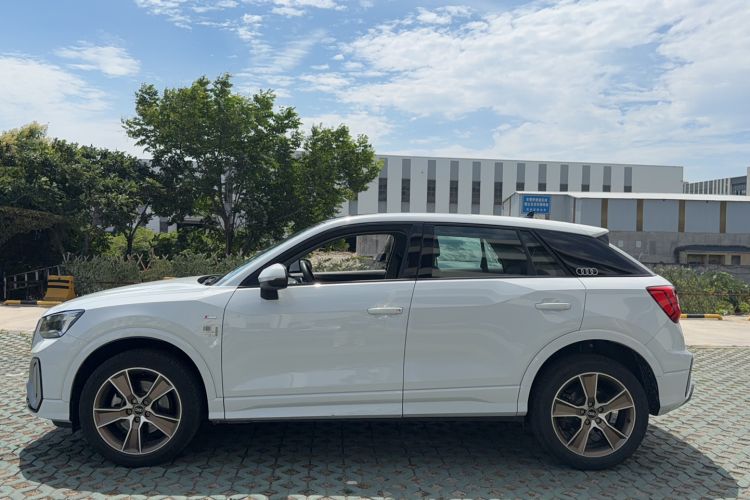 Used Audi Q2L 2024 35TFSI Fashionable and Dynamic Edition Exterior 3