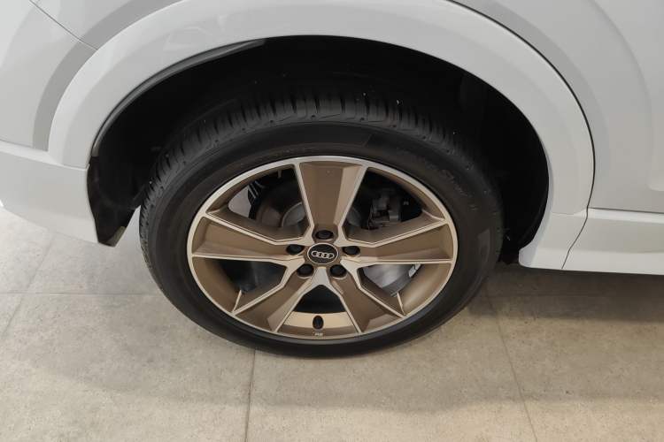 Used Audi Q2L 2024 35TFSI Fashionable and Dynamic Edition Exterior 5