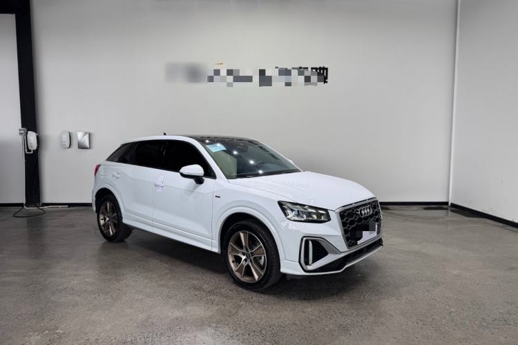 Used Audi Q2L 2024 35TFSI Fashionable and Dynamic Edition Front Right 45 Deg