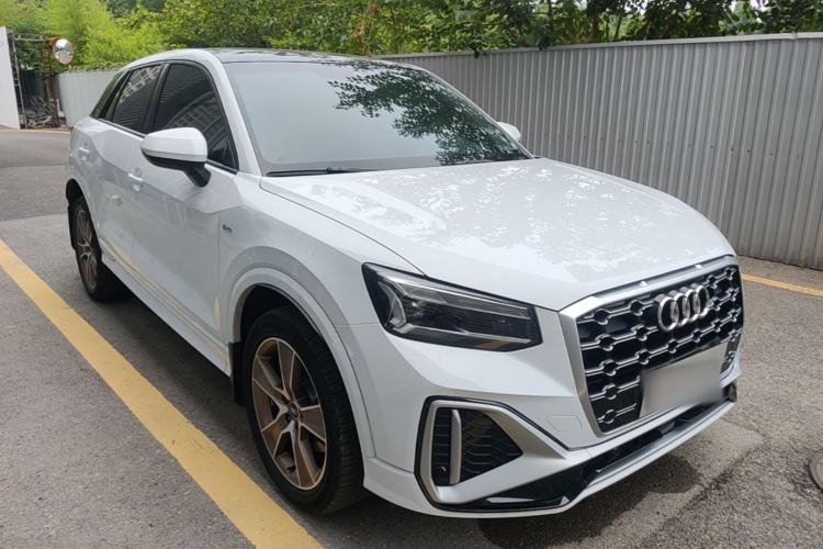 Used Audi Q2L 2024 35TFSI Fashionable and Dynamic Edition Front Right 45 Deg