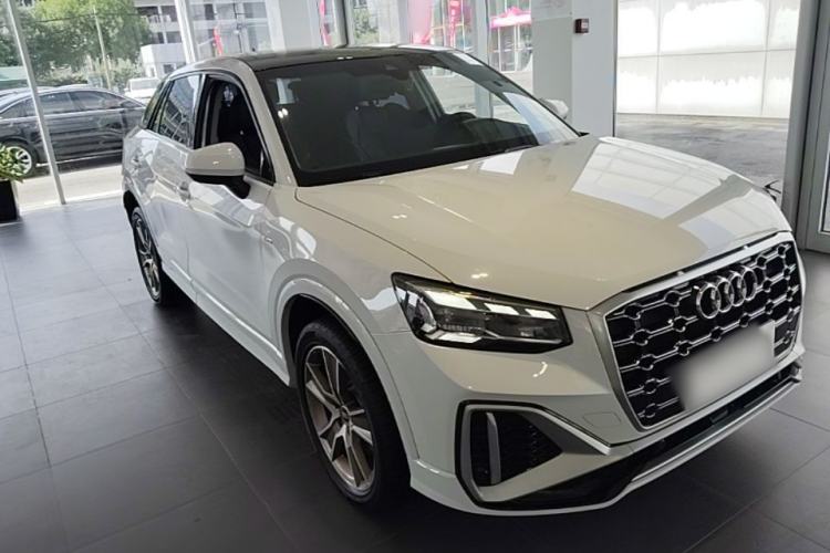 Used Audi Q2L 2024 35TFSI Fashionable and Dynamic Edition Front Right 45 Deg