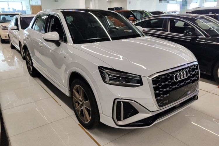 Used Audi Q2L 2024 35TFSI Fashionable and Dynamic Edition Front Right 45 Deg