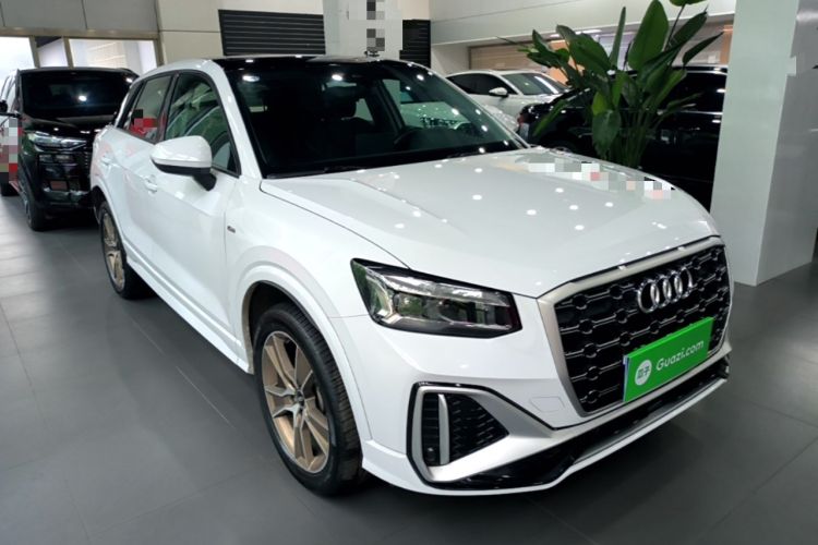Used Audi Q2L 2024 35TFSI Fashionable and Dynamic Edition Front Right 45 Deg