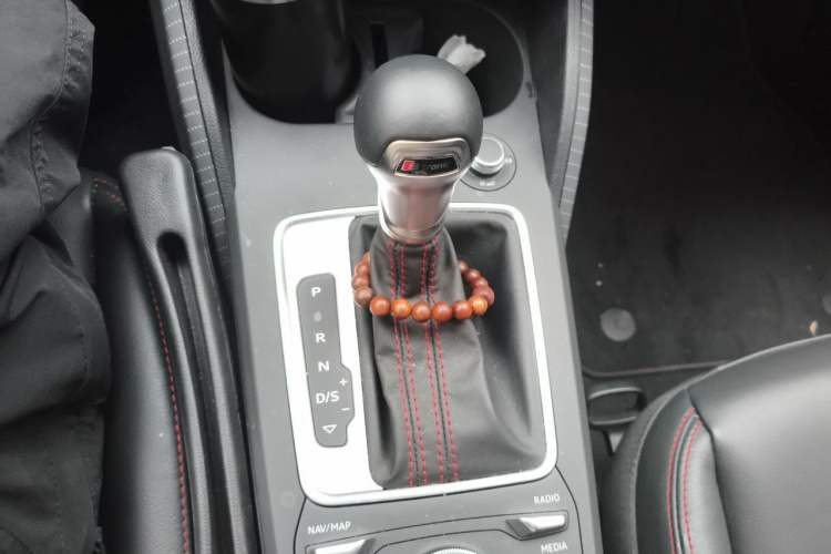 Used Audi Q2L 2024 35TFSI Ambition Dynamic Edition Gear Lever