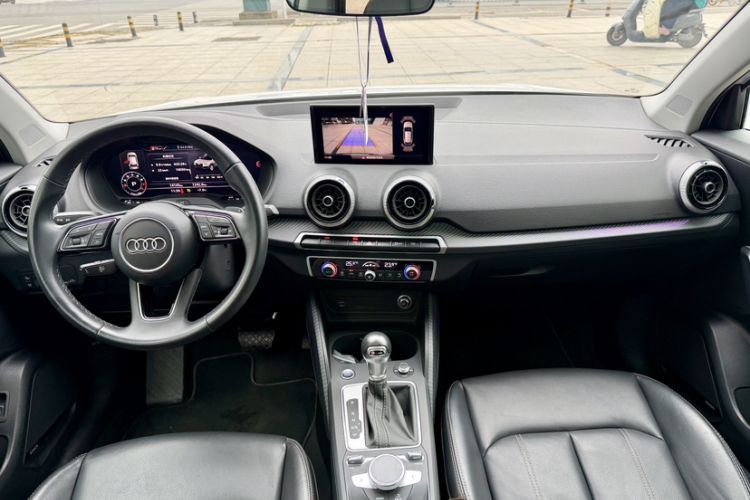 Used Audi Q2L 2024 35TFSI Luxury Prestige Edition Interior 2