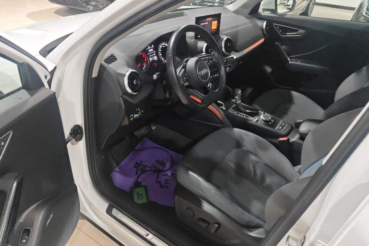 Used Audi Q2L 2024 35TFSI Fashionable and Dynamic Edition Interior 3