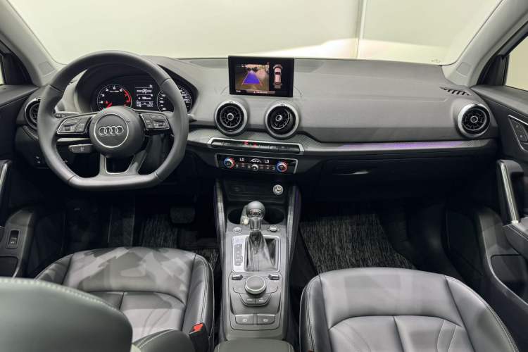 Used Audi Q2L 2024 35TFSI Fashionable and Dynamic Edition Interior 3