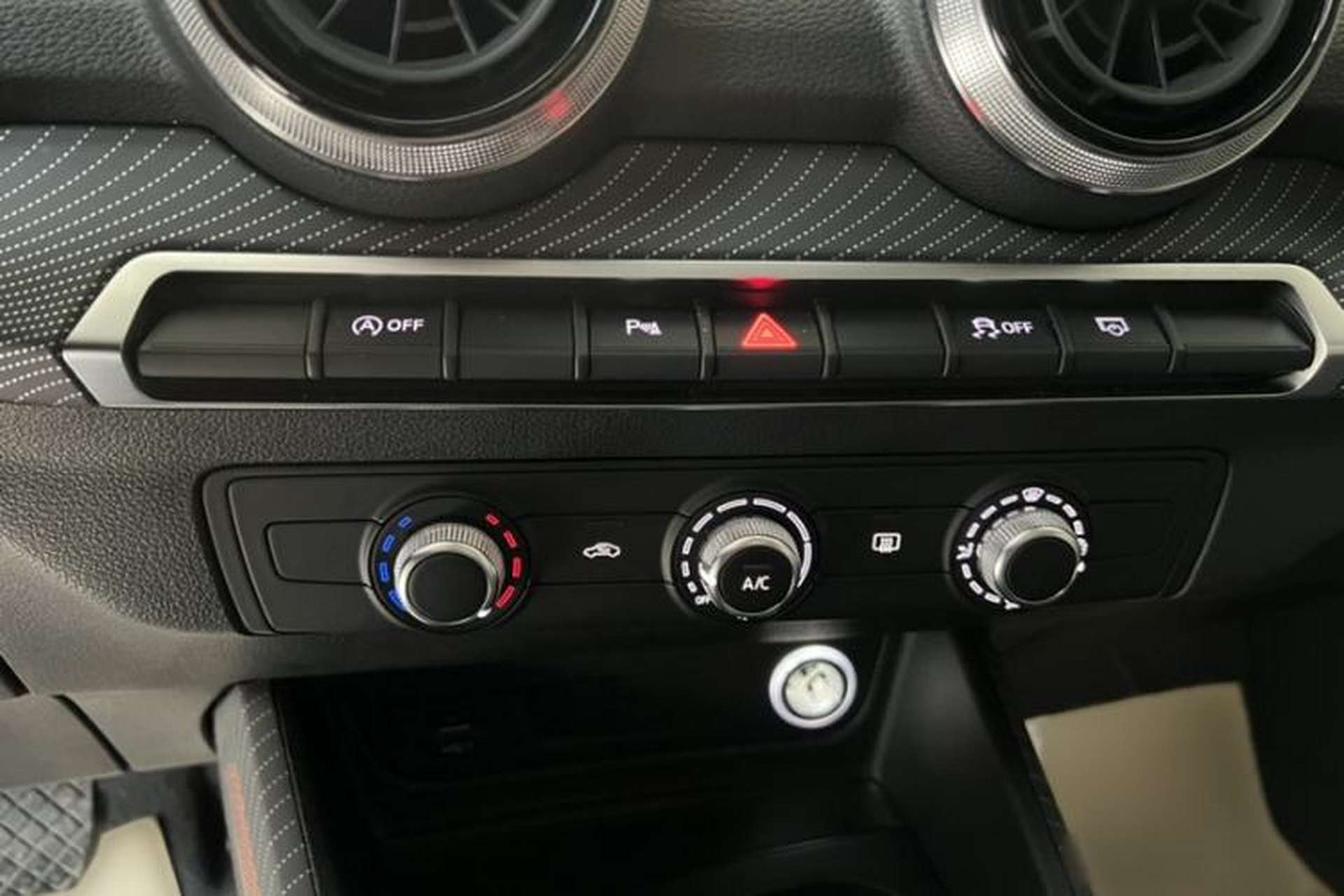 Used Audi Q2L 2024 35TFSI Ambition Dynamic Edition Interior 4
