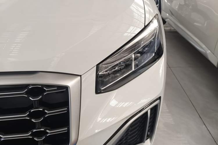 Used Audi Q2L 2024 35TFSI Fashionable and Dynamic Edition Left Front Headlight
