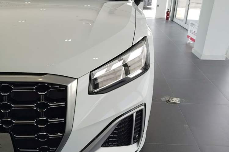 Used Audi Q2L 2024 35TFSI Fashionable and Dynamic Edition Left Front Headlight