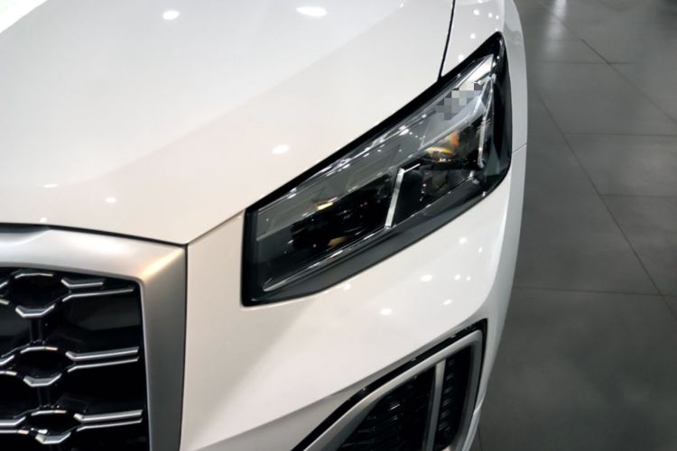 Used Audi Q2L 2024 35TFSI Fashionable and Dynamic Edition Left Front Headlight