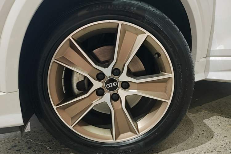 Used Audi Q2L 2024 35TFSI Fashionable and Dynamic Edition Left Front Wheel Hub