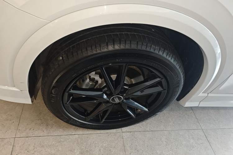 Used Audi Q2L 2024 35TFSI Ambition Dynamic Edition Left Front Wheel Hub