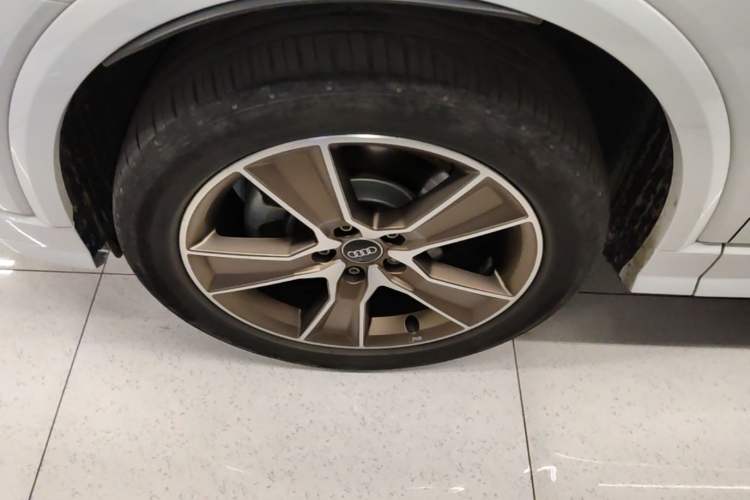 Used Audi Q2L 2024 35TFSI Fashionable and Dynamic Edition Left Front Wheel Hub