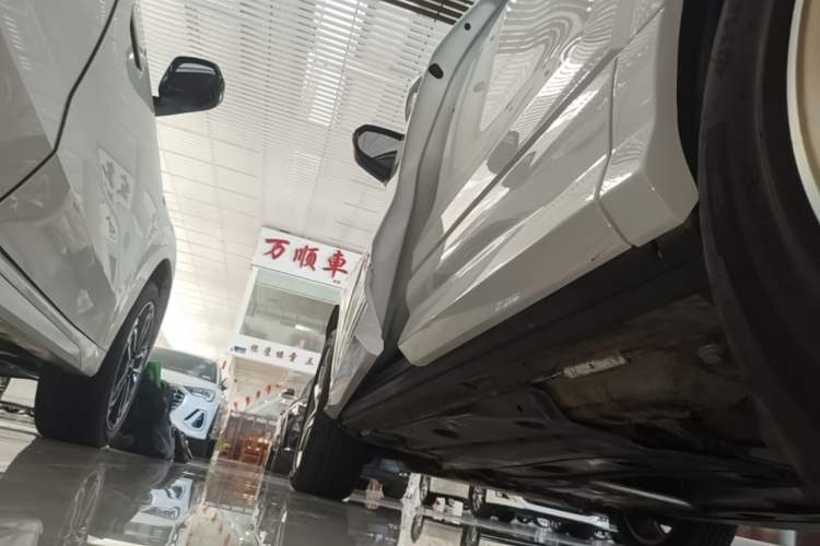 Used Audi Q2L 2024 35TFSI Fashionable and Dynamic Edition Left Side Sill