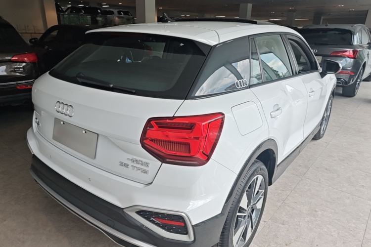 Used Audi Q2L 2024 35TFSI Fashionable and Elegant Version Rear Right 45 Deg