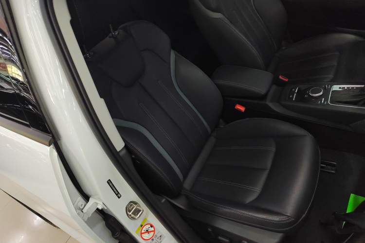 Used Audi Q2L 2024 35TFSI Fashionable and Dynamic Edition Right Front Seat