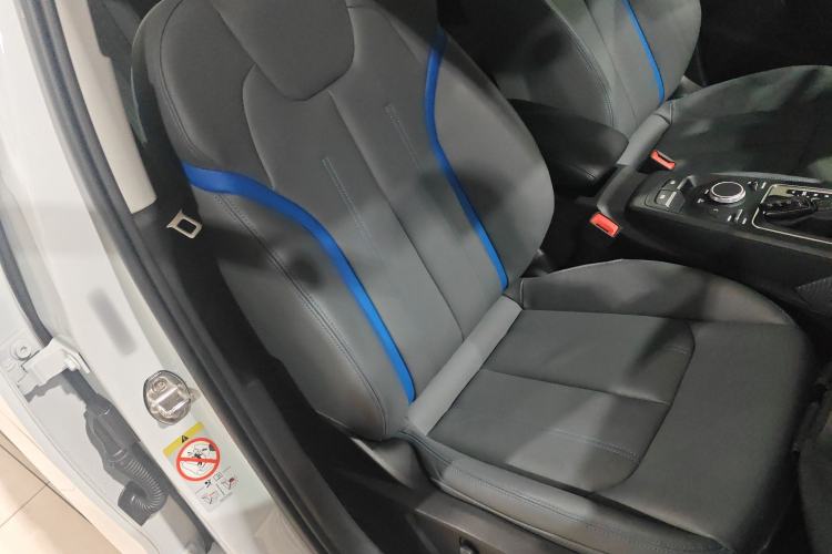 Used Audi Q2L 2024 35TFSI Fashionable and Dynamic Edition Right Front Seat