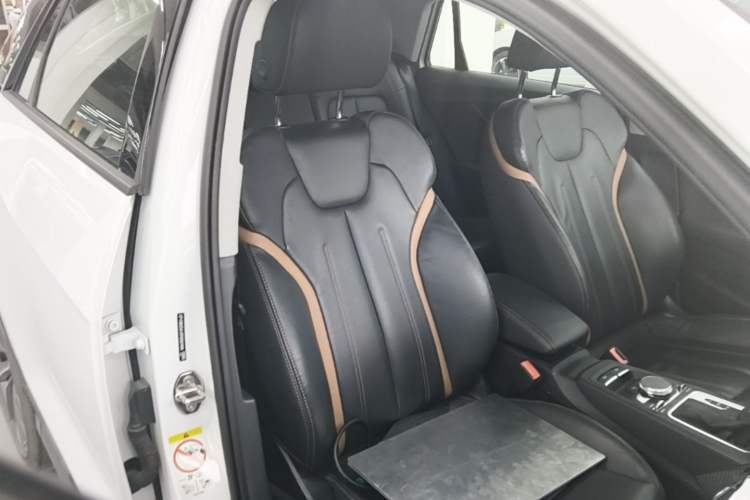 Used Audi Q2L 2024 35TFSI Luxury Prestige Edition Right Front Seat
