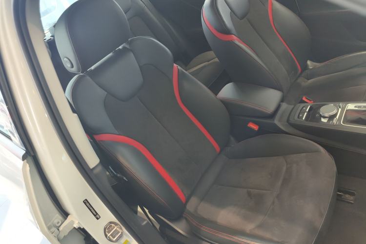 Used Audi Q2L 2024 35TFSI Luxury Dynamic Edition Right Front Seat