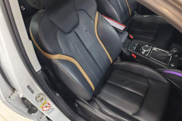 Used Audi Q2L 2024 35TFSI Luxury Prestige Edition Right Front Seat