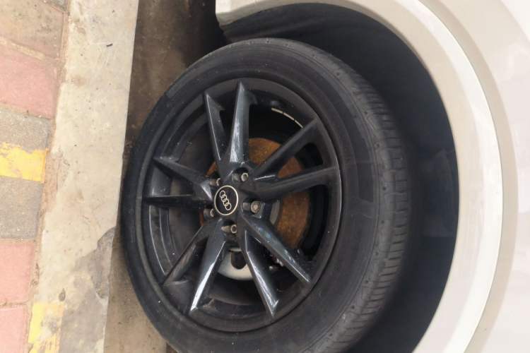 Used Audi Q2L 2024 Updated 35TFSI Progressive Dynamic Edition Right Front Wheel Hub