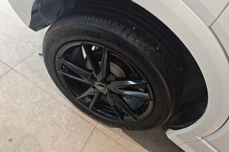 Used Audi Q2L 2024 35TFSI Ambition Dynamic Edition Right Rear Wheel Hub