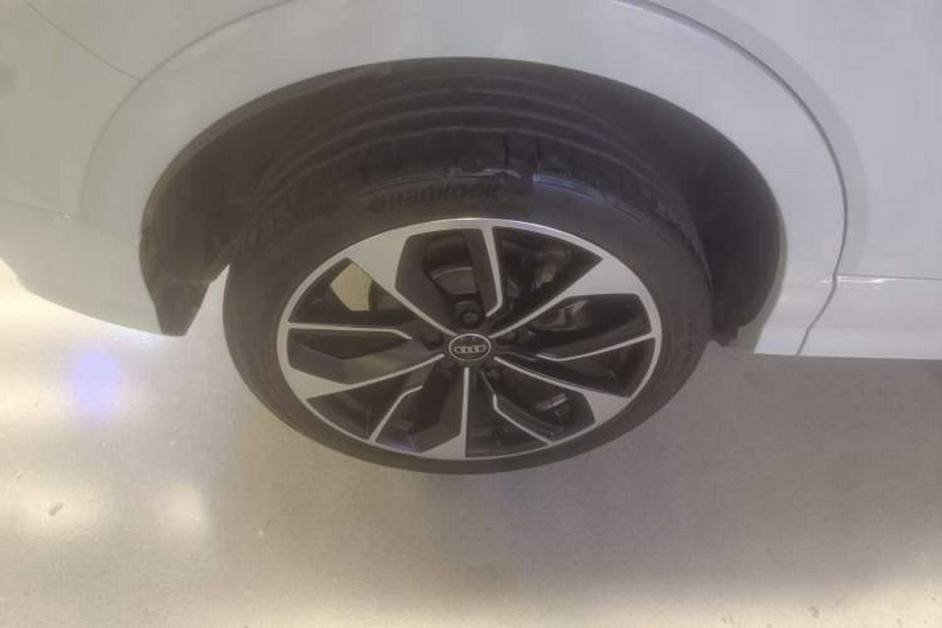 Used Audi Q2L 2024 35TFSI Luxury Dynamic Edition Right Rear Wheel Hub