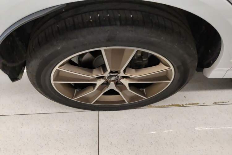 Used Audi Q2L 2024 35TFSI Fashionable and Dynamic Edition Right Rear Wheel Hub