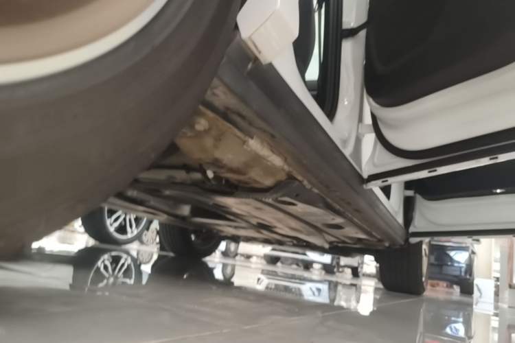 Used Audi Q2L 2024 35TFSI Fashionable and Dynamic Edition Right Side Sill