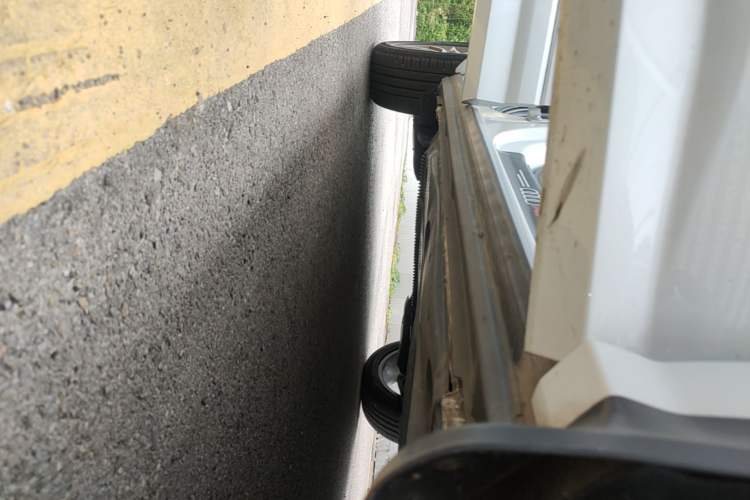 Used Audi Q2L 2024 35TFSI Fashionable and Dynamic Edition Right Side Sill