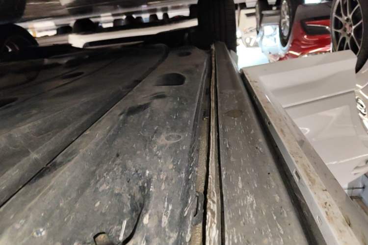Used Audi Q2L 2024 35TFSI Fashionable and Dynamic Edition Right Side Sill