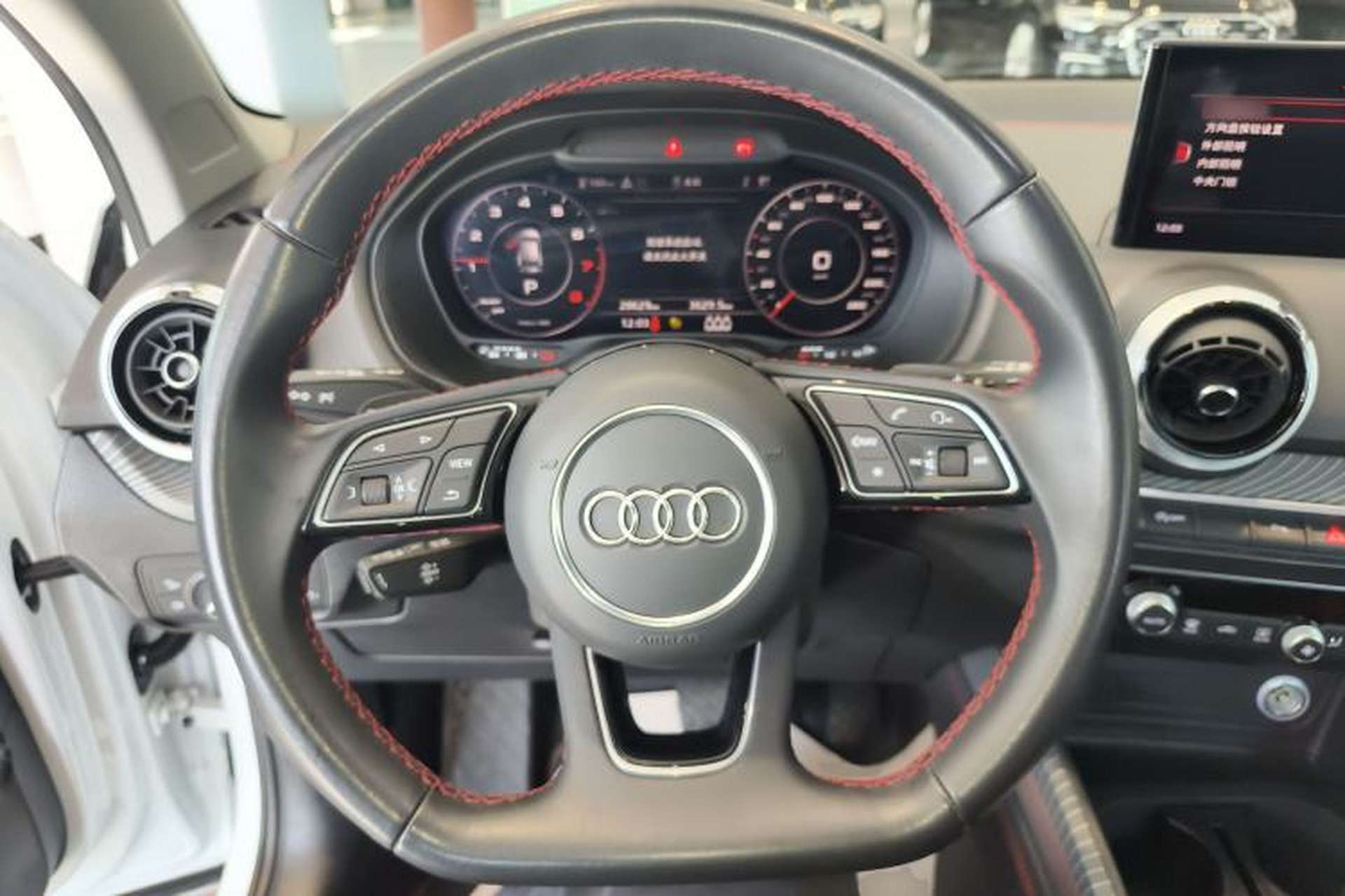 Used Audi Q2L 2024 35TFSI Luxury Dynamic Edition Steering Wheel