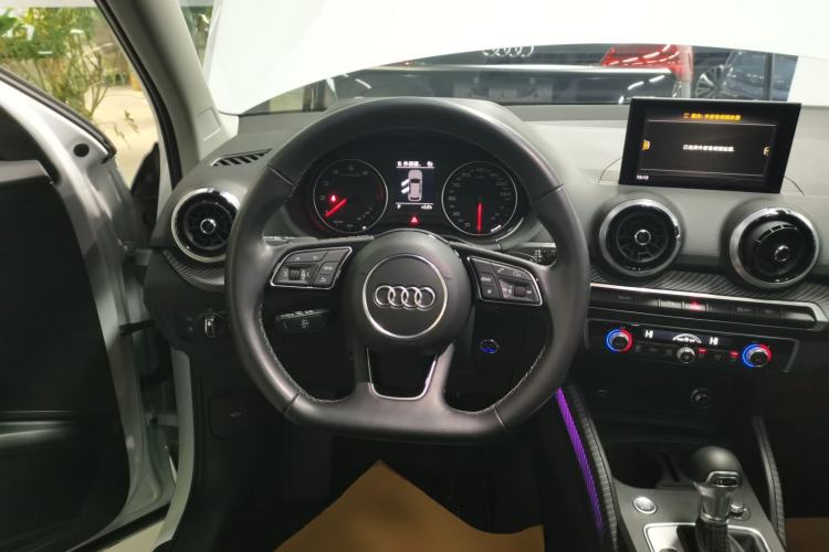 Used Audi Q2L 2024 35TFSI Fashionable and Dynamic Edition Steering Wheel