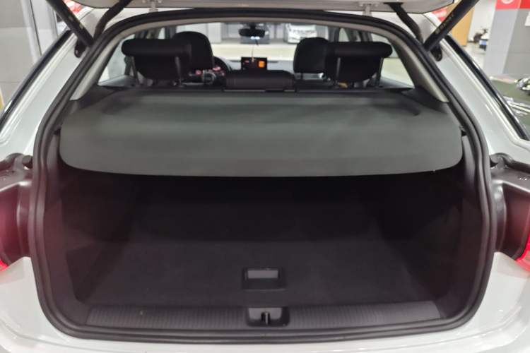 Used Audi Q2L 2024 35TFSI Luxury Prestige Edition Trunk