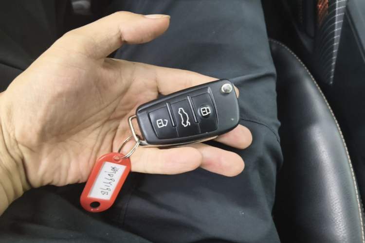 Used Audi Q2L 2024 35TFSI Luxury Prestige Edition Vehicle Key