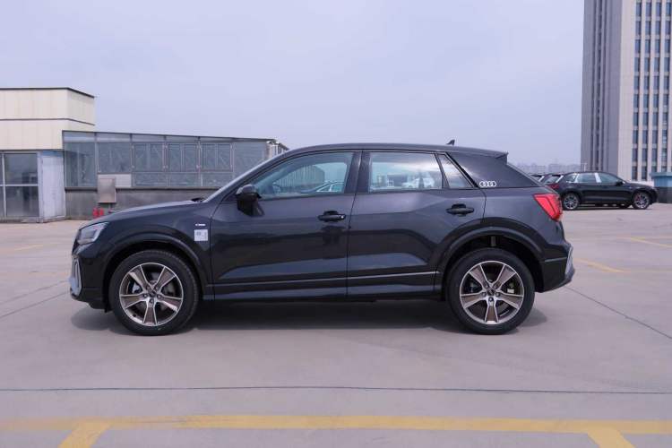 Used Audi Q2L 2025 35 TFSI Fashion Dynamic Edition Exterior 4