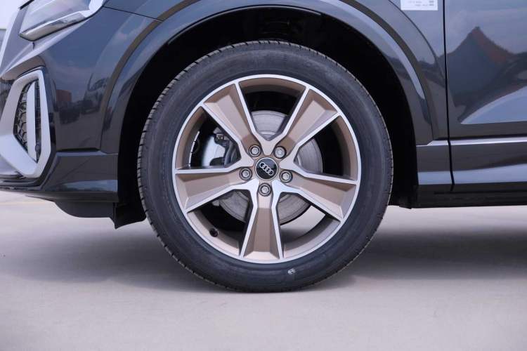 Used Audi Q2L 2025 35 TFSI Fashion Dynamic Edition Exterior 9